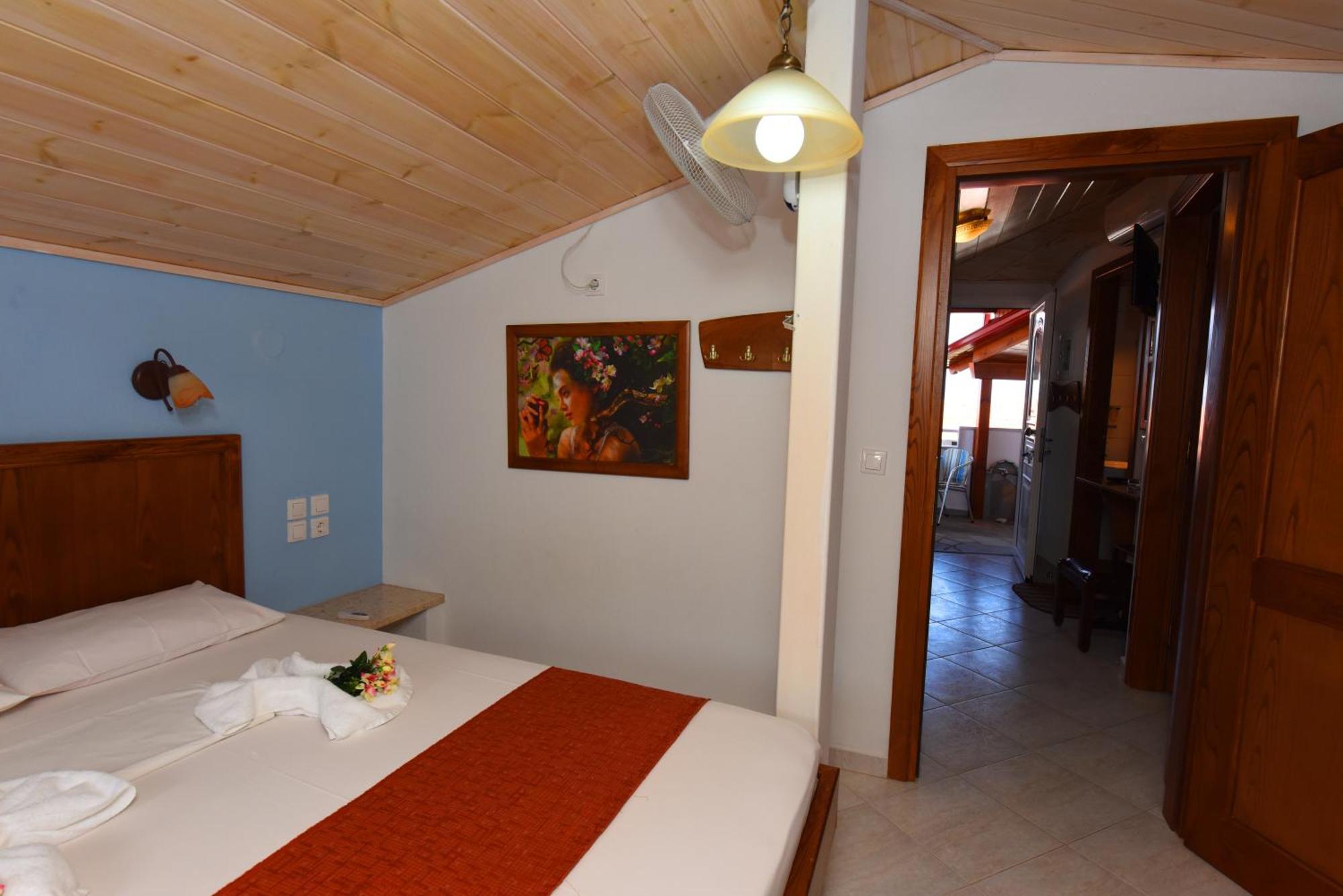 Haus Niko Apartments And Suites Nea Poteidaia Camera foto