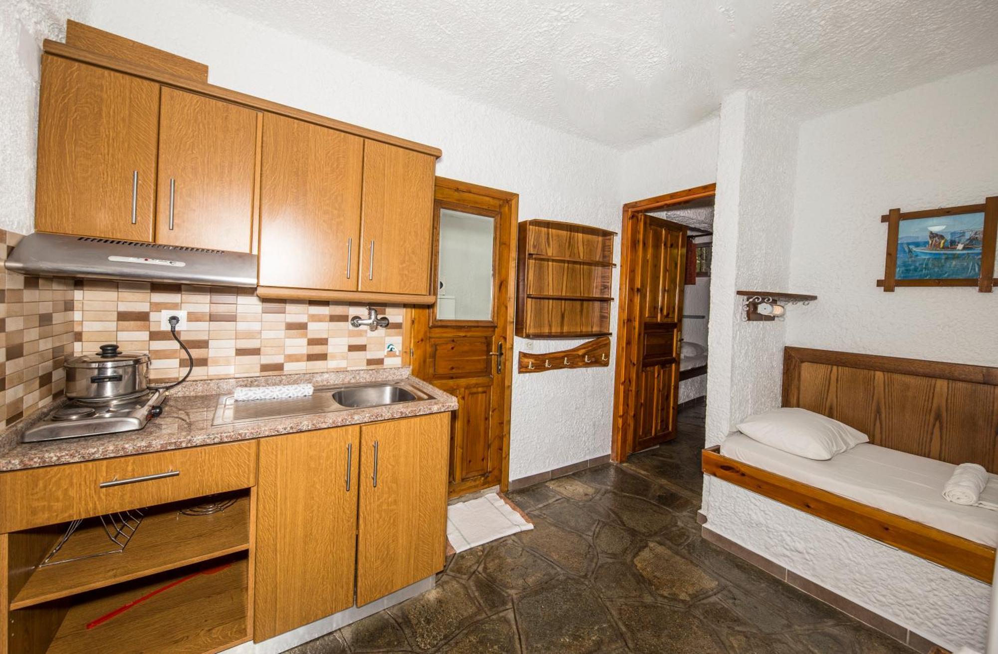 Haus Niko Apartments And Suites Nea Poteidaia Camera foto