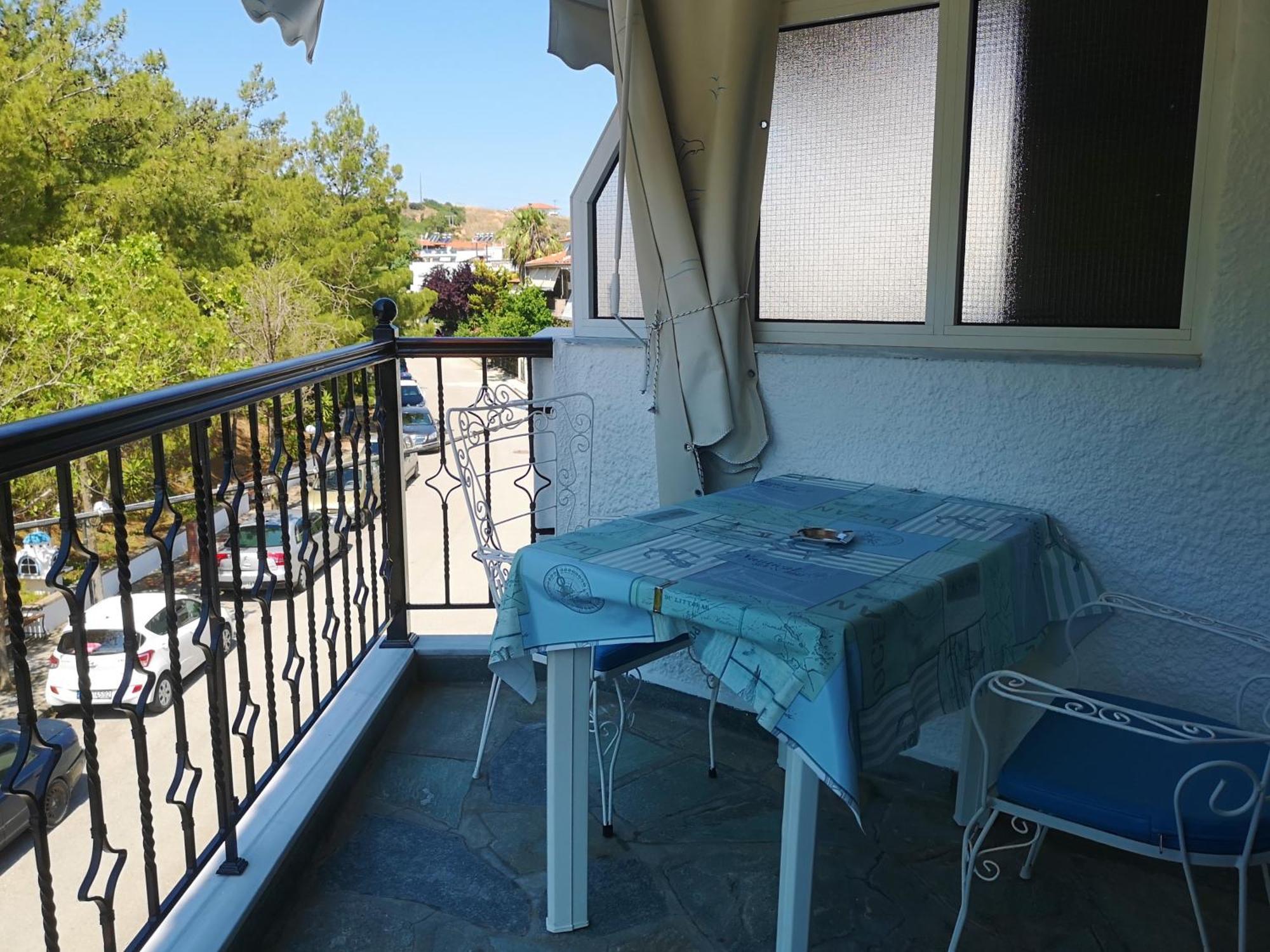 Haus Niko Apartments And Suites Nea Poteidaia Camera foto